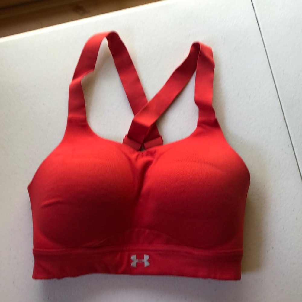 Sport bra under armour